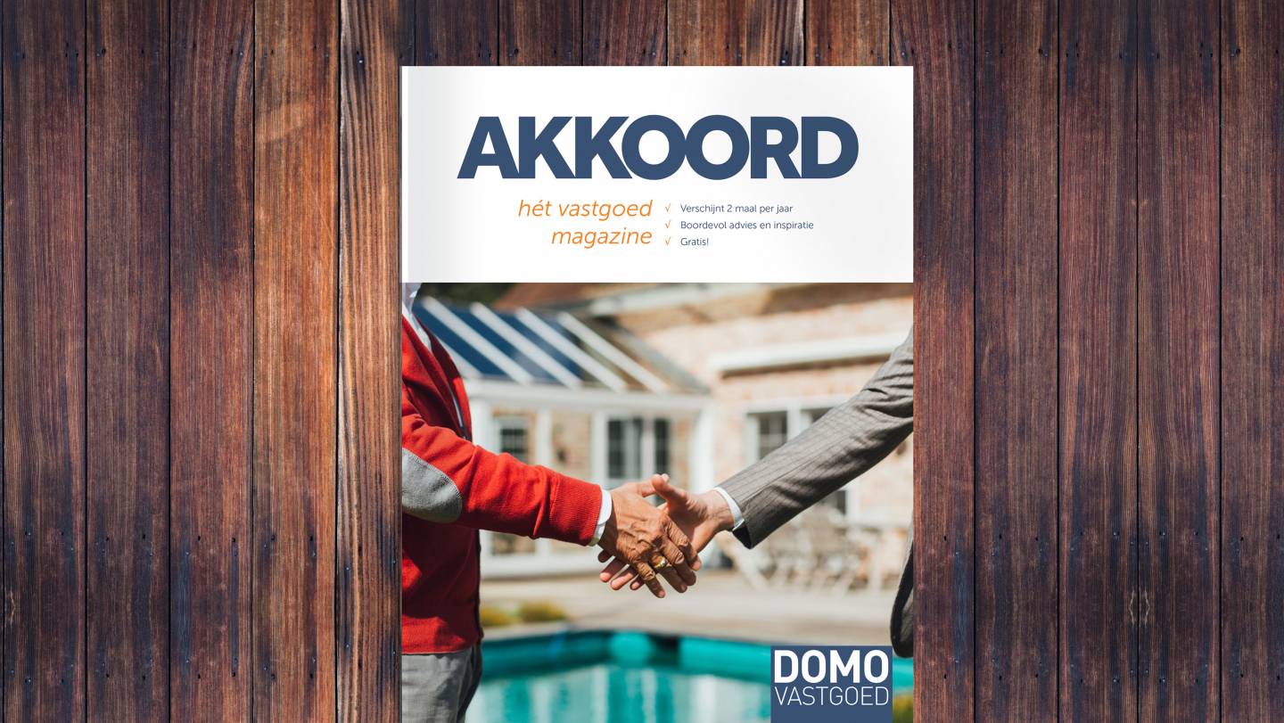 NVandersom | Mockup van de cover van het DOMO vastgoed magazine